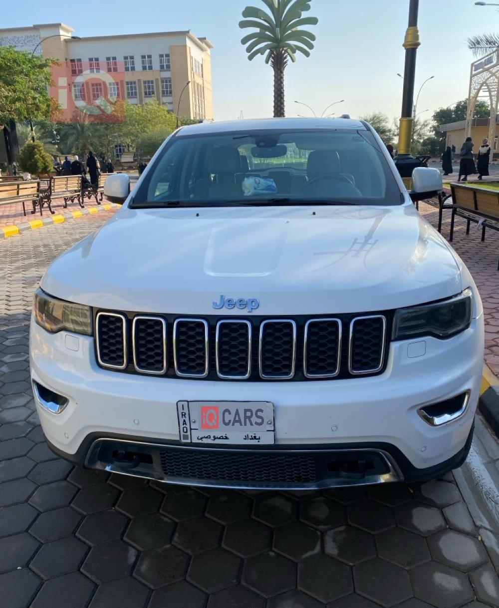 جیپ گراند شیرۆکی